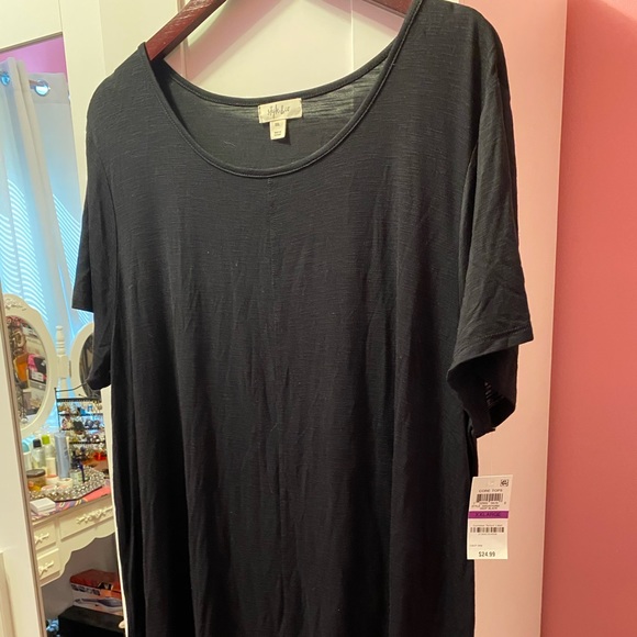 New Black tee shirt - Picture 1 of 1